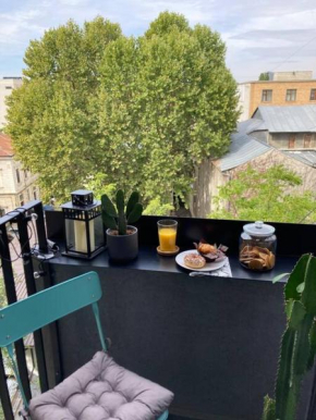 Sunny Cismigiu Gardens Flat - Charming Balcony
